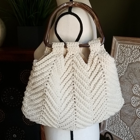 Vintage 1970s Boho Hand Crafted Crochet Knit Tortoise Handle Handbag - Picture 6 of 12